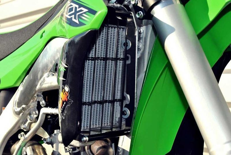 Protections de radiateurs en aluminium avec entretoises noires pour Kawasaki KX450F